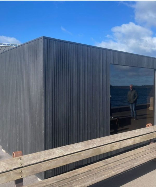 Zoe cube sauna